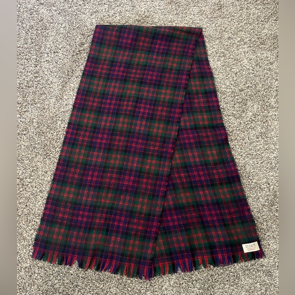 Macdonald by Rodlinoch Scotland 100% Pure New Wool Plaid Scarf